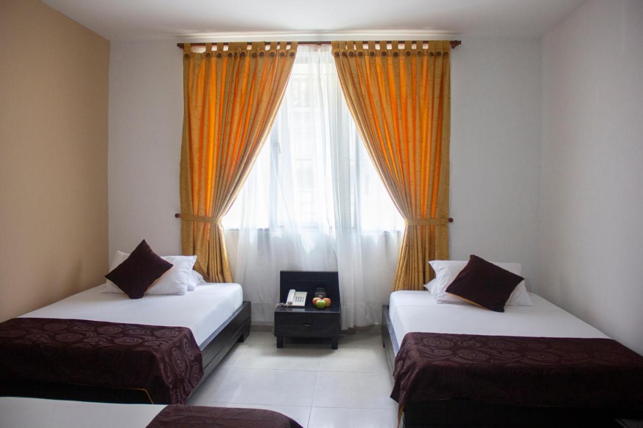 Hotel Plazuela San Ignacio Медельїн Екстер'єр фото
